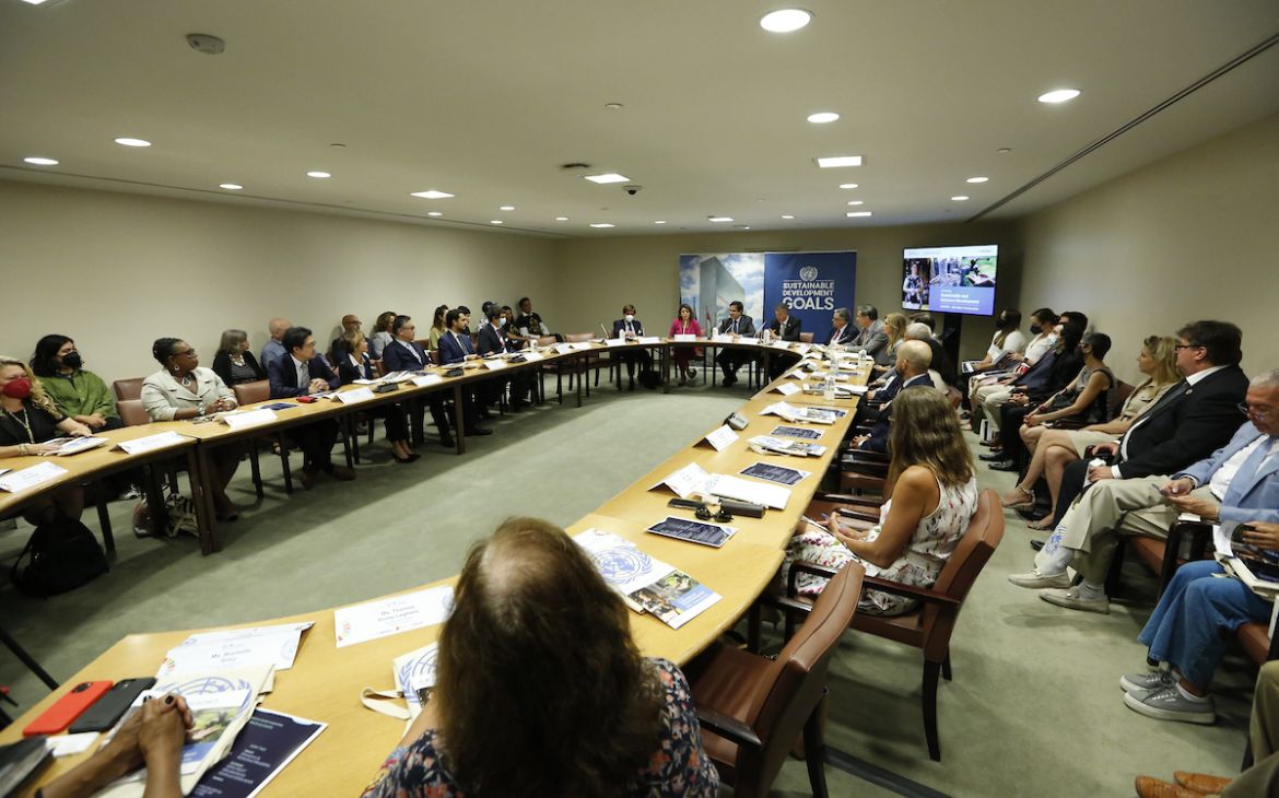 UNITAR and Anheuser-Busch InBev renew partnership agreement to improve road safety, support female entrepreneurs, and promote sustainable water use