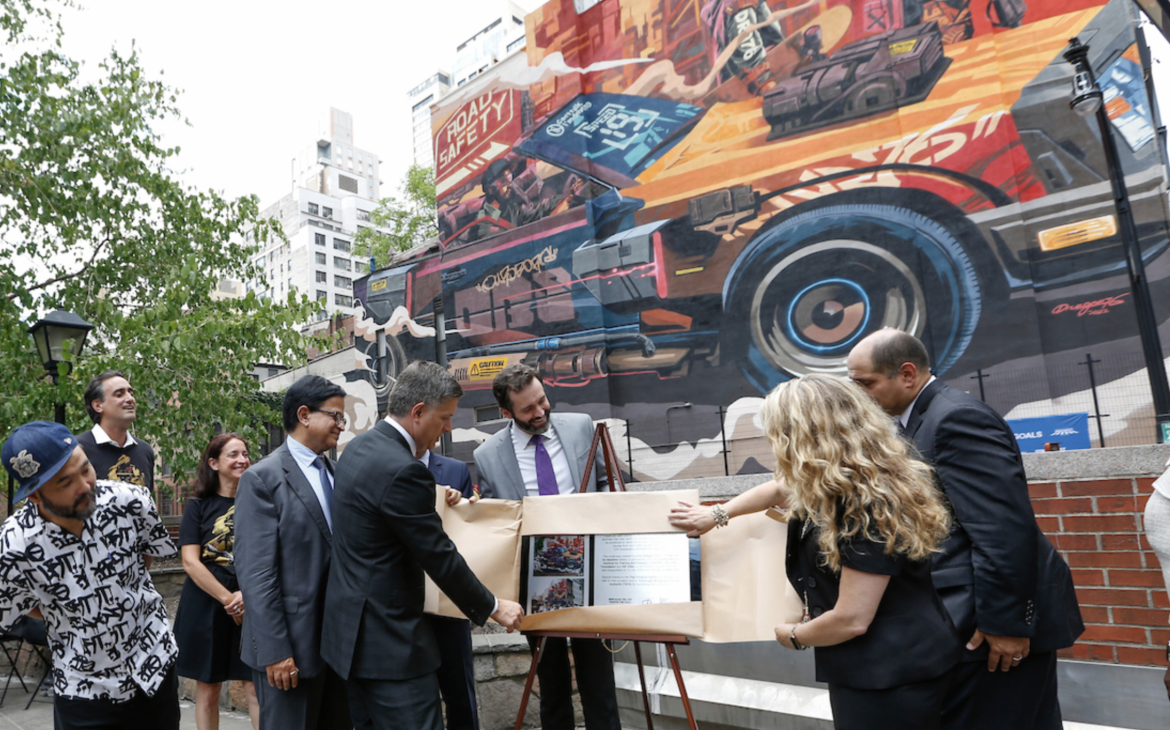 UNITAR presents Road Safety Mural to the City of New York to raise awareness about high-risk behaviours