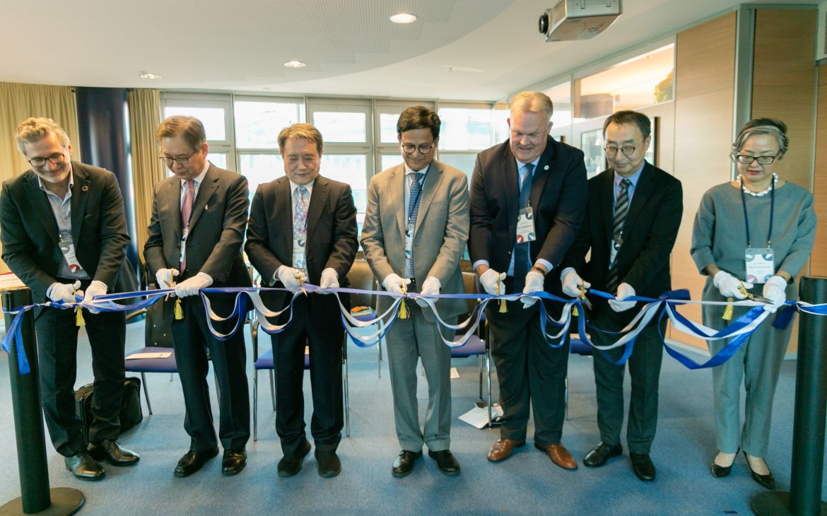 Ribbon-cutting Ceremony 