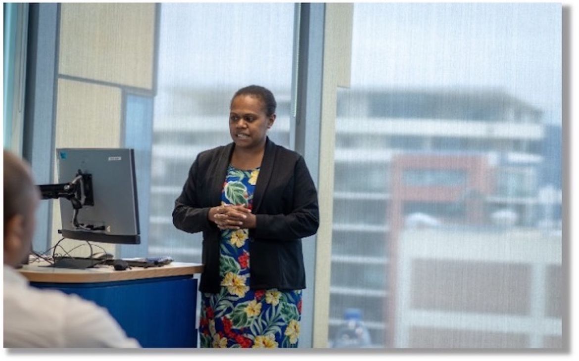 Ms Rubby Leiwia Dick presenting ‘Implementation of hepatitis B screening test at health facilities in Efate, Vanuatu’ 