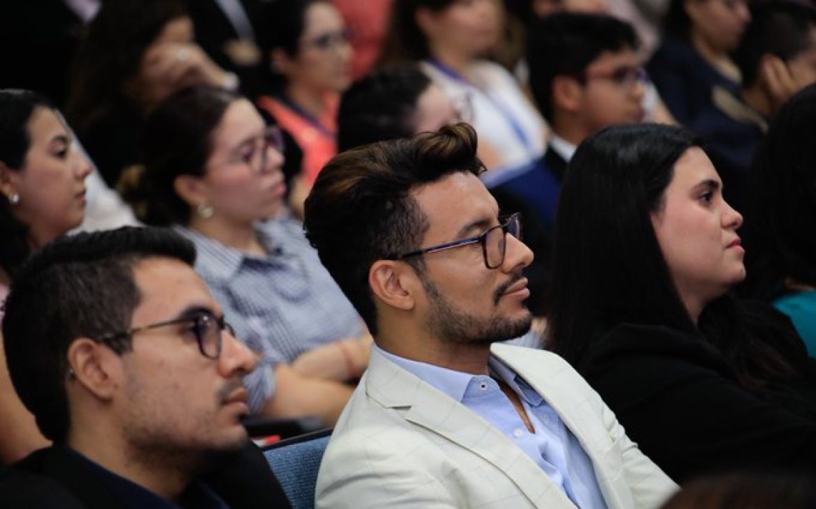 Audience of the ceremony 