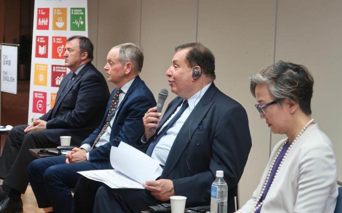  Resource Persons Mr. Caughley, Mr. Kryvonos, and Mr. Rauf talks to participants during a panel sessionnal Practitioners in Pursuit of Nuclear Disarmament & Non-proliferation