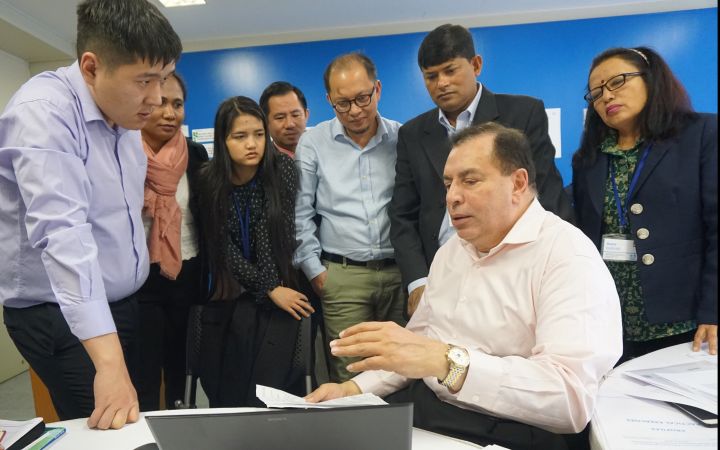 UNITAR resource person, Tariq Rauf, mentoring diplomats during the Nuclear Disarmament and Non-Proliferation Training Programme in 2019