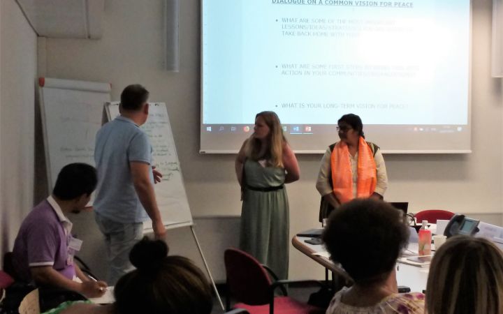 Participants present key concepts and lessons