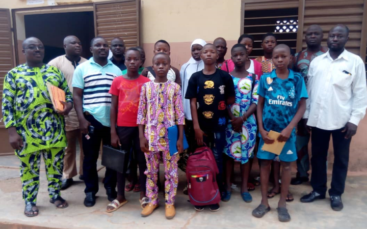 Group d’élèves participant au concours scolaire 2019