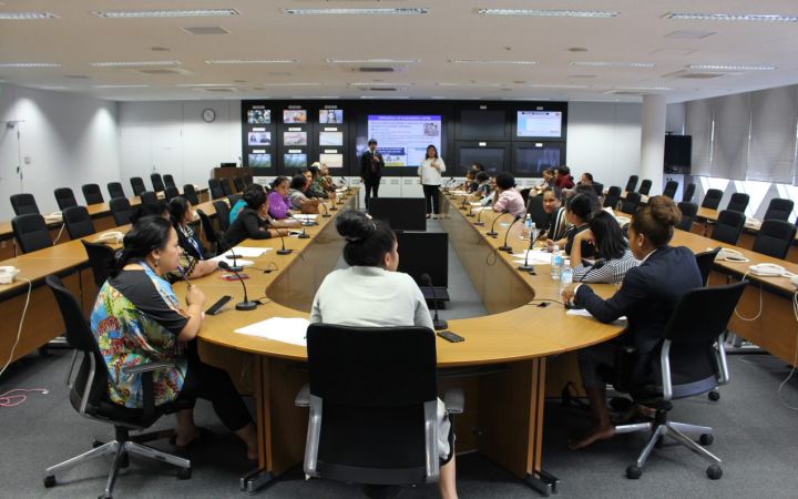 DRR Training Lecture with participants and mentors