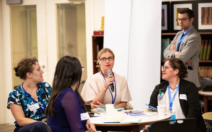 Trainees share their experience with Panelists. 