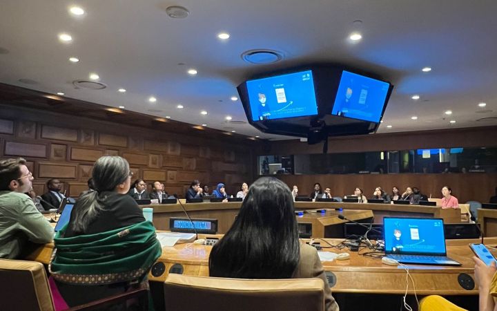 Ms. Iwata and Mr. Alvarez finalize the workshop