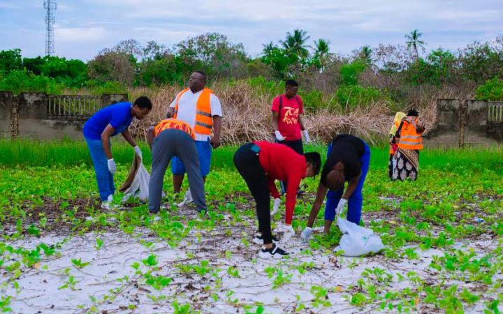 Gloria's team doing cleaning