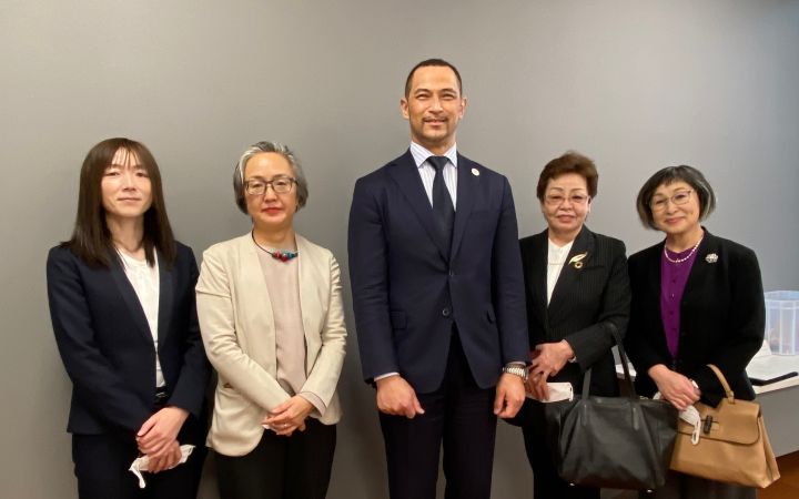 L-R: Yoshimi Yamahira (Professor at Hiroshima City University), Mihoko Kumamoto (UNITAR Division for Prosperity Director), Koji Murofushi (Japan Sports Agency Commissioner), Tokie Kamimura (NPO Hiroshima Yokogawa Sports and Culture Club President), Yuko Doi (NPO Hiroshima Yokogawa Sports and Culture Club Director）
