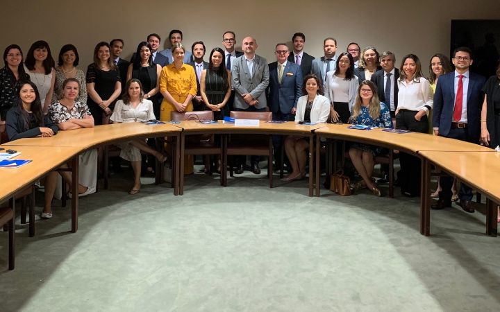 Cross-section of Participants with Mr. Asif R. Khan.