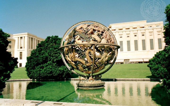 United Nations play a crucial bridging role between various actors of international relations.