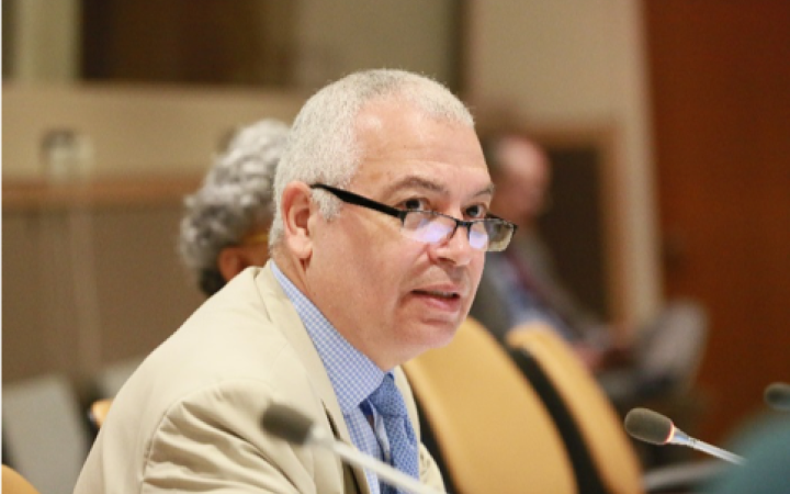 Photo 1: Mr. Marco Suazo welcomes introduces Mr. Achamkulangare Gopinathan. 