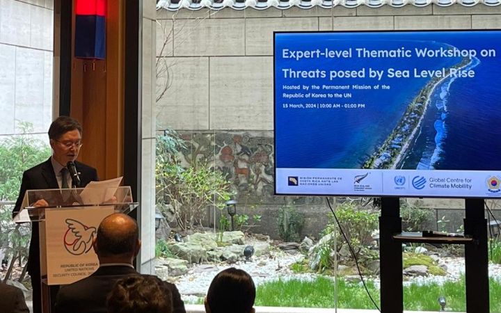 H.E. Hwang Joon-kook