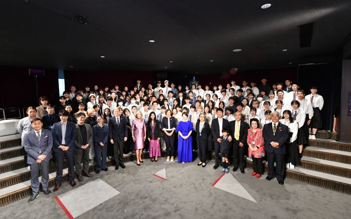 Group photo: Youth Symposium on Peace