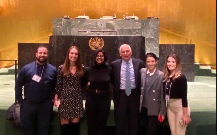 Mr. Suazo with the new UGDI Class at the General Assembly