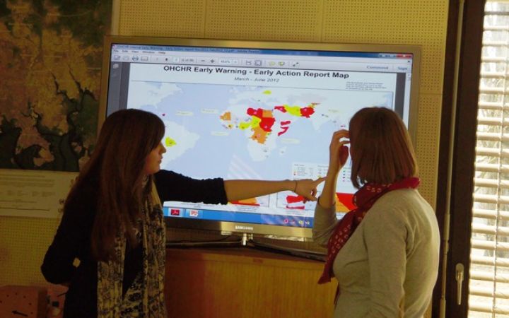 Human Rights Officers undergo GIS training at UNOSAT