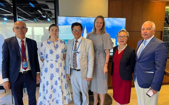 UNITAR ED Mr. Nikhil Seth signing the MoU at the Microsoft East Africa office in New York City