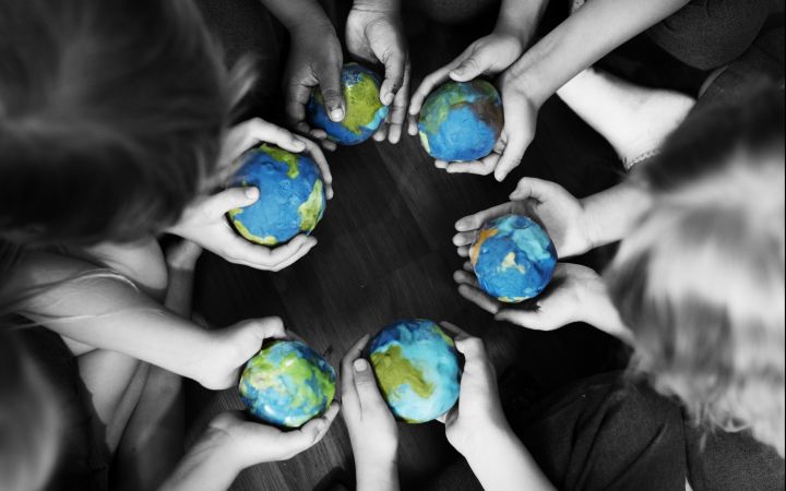 Online Learning and Education 