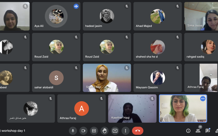 Raghad (Bottom right) in the react learning workshop at She Codes Too