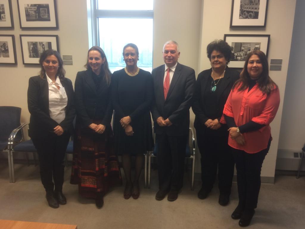 Full group photo from meeting