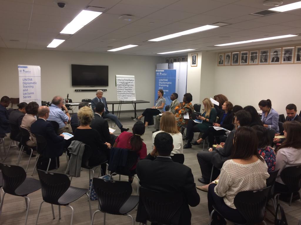 Professor Lee lectures on negotiation tactics